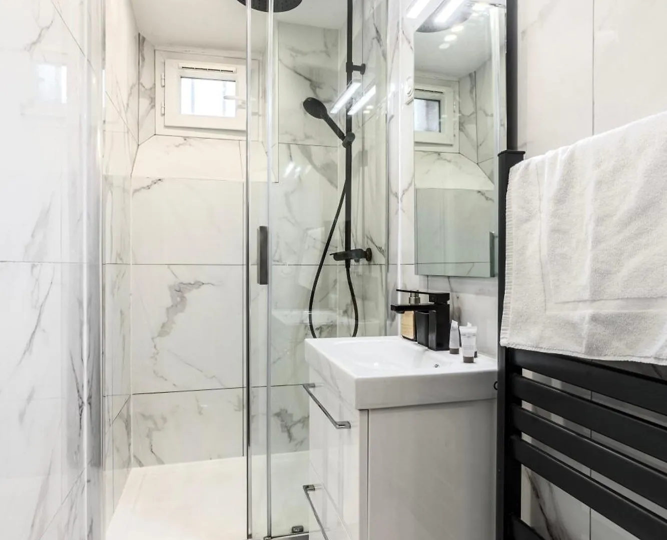 Splendide Appartement Paris 18Eme 6P