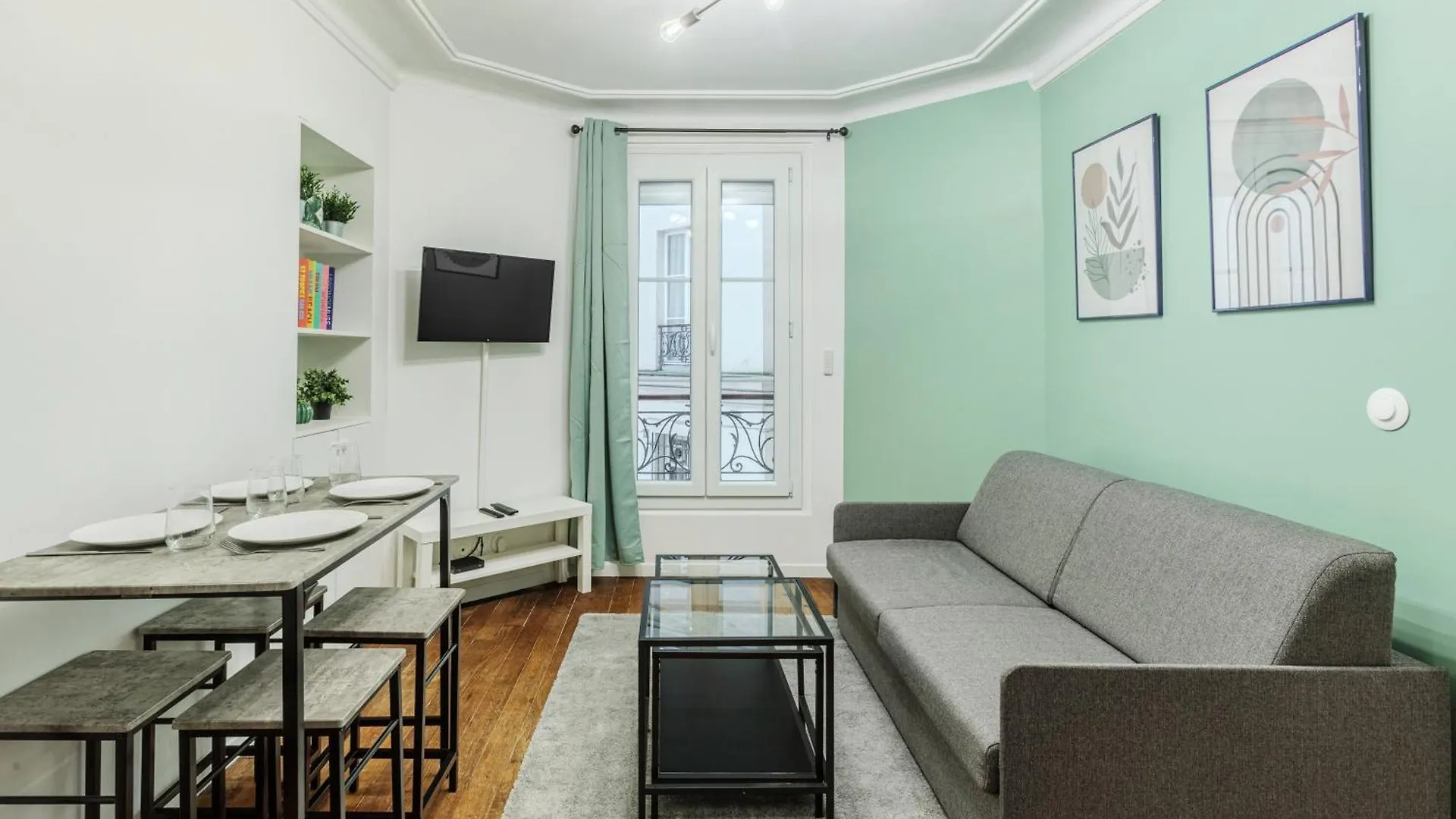 Splendide Appartement Paris 18Eme 6P 0*,  Francie