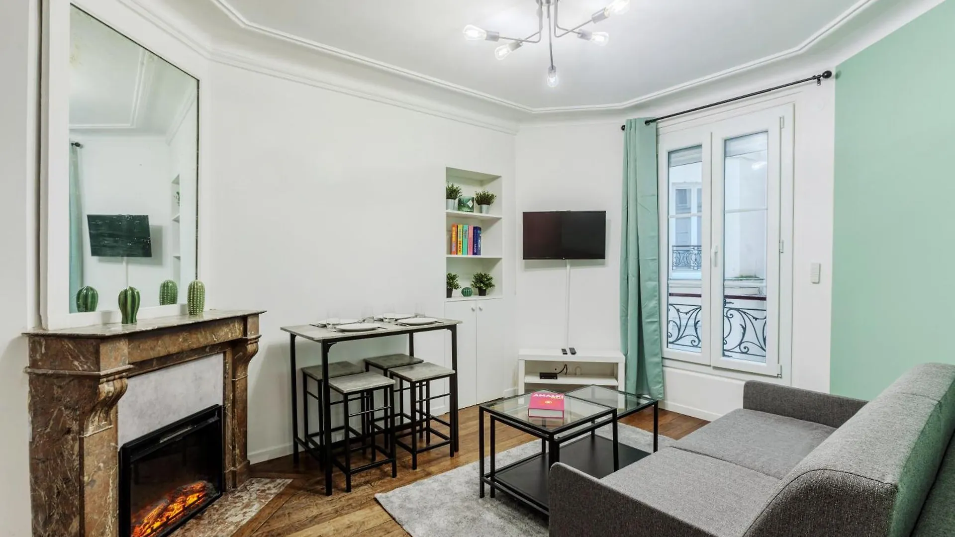 Apartmán Splendide Appartement Paris 18Eme 6P Francie